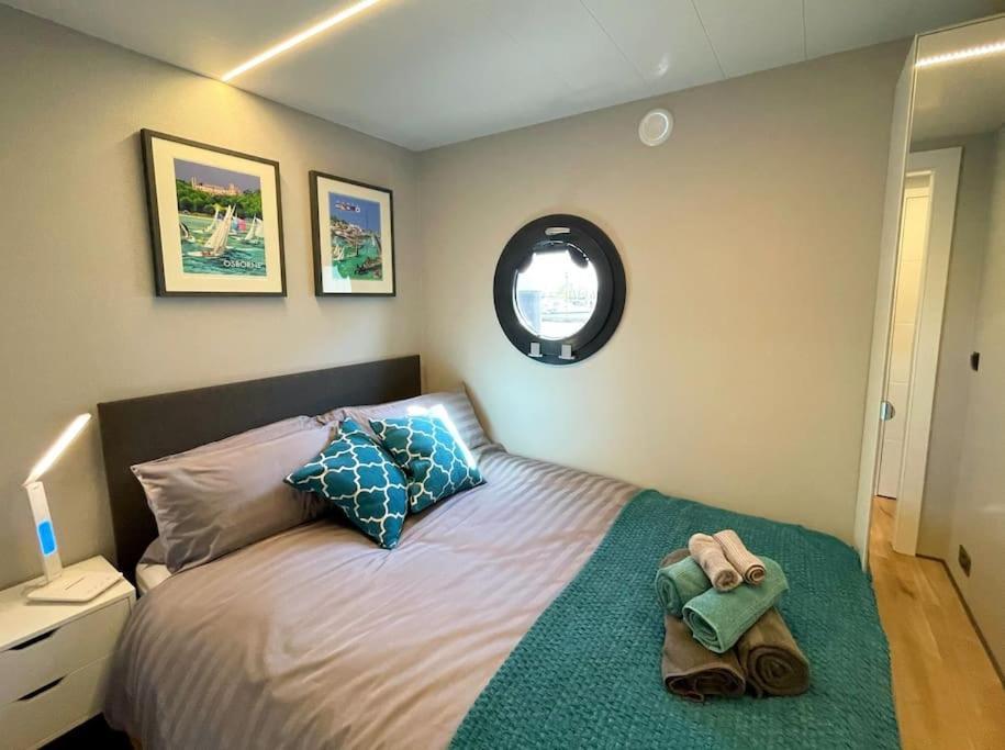 Yarmouth Waterlodge Floating Apartments 2 Dış mekan fotoğraf